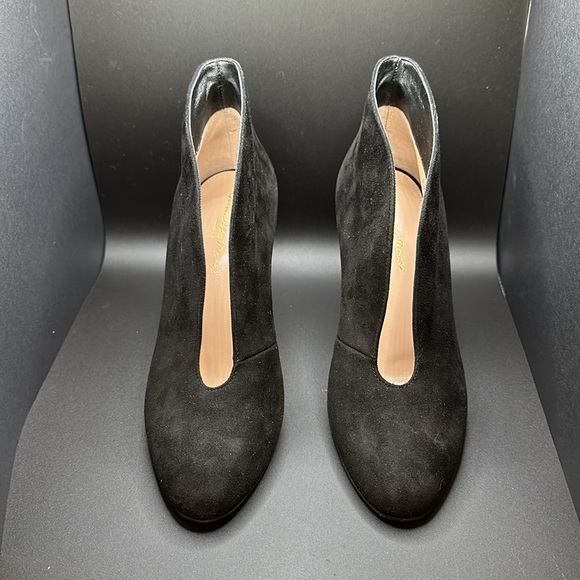 Gianvito Rossi Suede Heeled Ankle Boot Size 36 NWOB - Picture 3 of 7